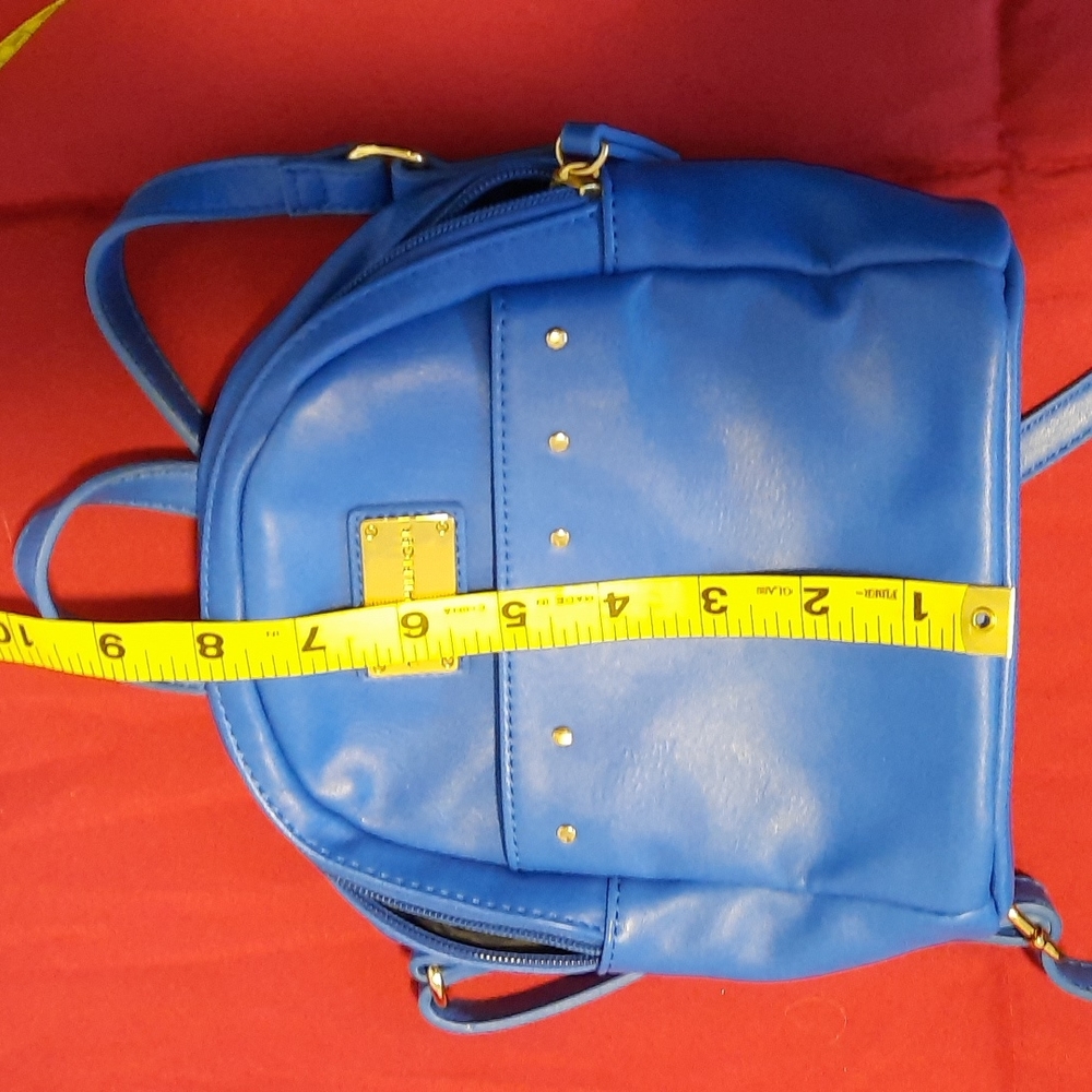 $ Tommy Hilfiger royal blue mini backpack purse excellent used condition - Picture 10 of 10